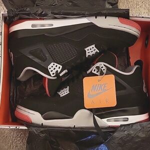 Air Jordan 4